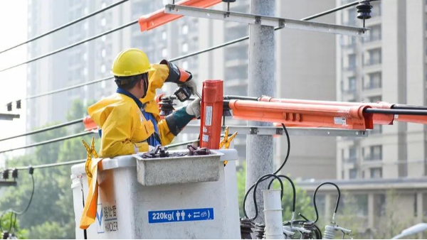 電力設備運行過載、溫度無法實時掌控怎么辦？